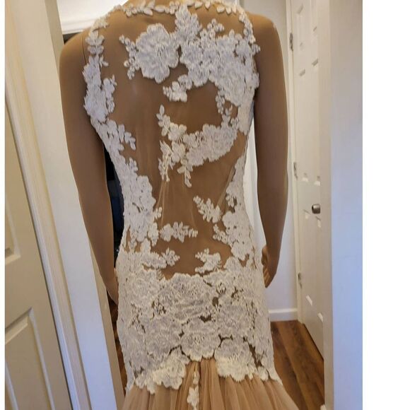 Iryna kotapska Wedding Dress Size 48  US 10 - Picture 3 of 14